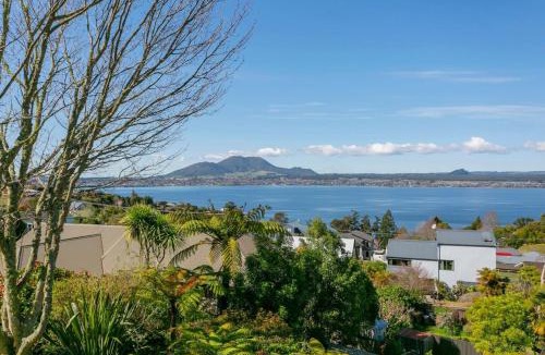 Acacia Bay House | Acacia Bay Retreat - Charming 3BR Retreat With Fireplace and Views
