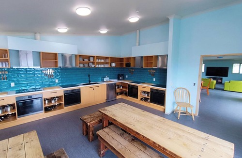 Taupo Hostel | Adventure Taupo Hostel