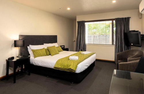 Burnside Hotel | Airport Gateway Christchurch