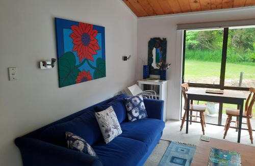 Tararua Forest Park Apartment | Akatarawa Valley Retreat a Cosy Two Bedroom Guest Suite