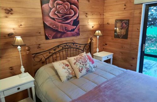 Tararua Forest Park Apartment | Akatarawa Valley Retreat a Cosy Two Bedroom Guest Suite