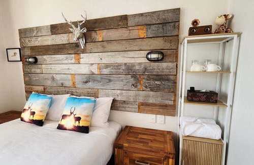 Pirongia House | Alexandra Hotel