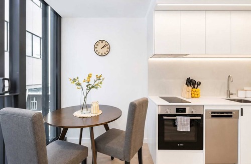 Te Aro Apartment | Alpha Nest | Te Aro 1BR | Pool + Gym