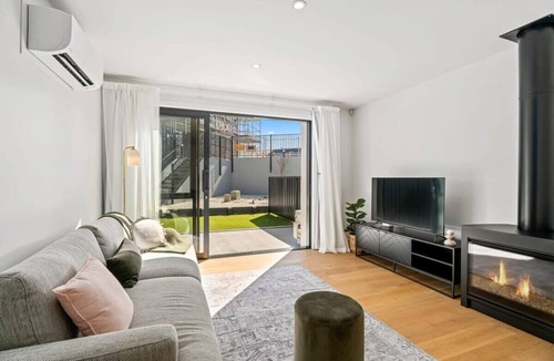 Albert Town Apartment | Alpine Adventurer's Abode