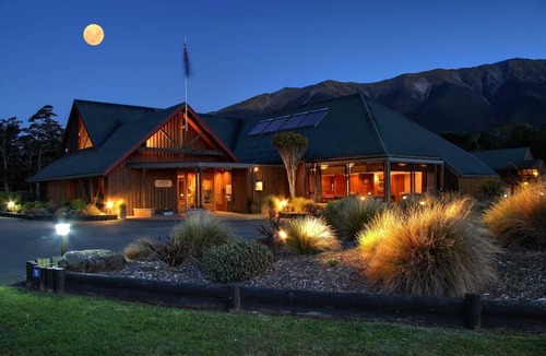 St. Arnaud Hotel | Alpine Lodge