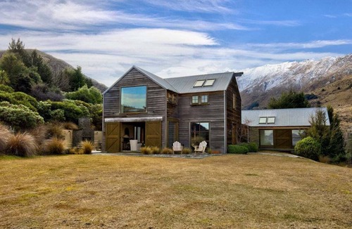 Queenstown House | Altitude Vista-Front row Seat to Queenstown's Finest Views