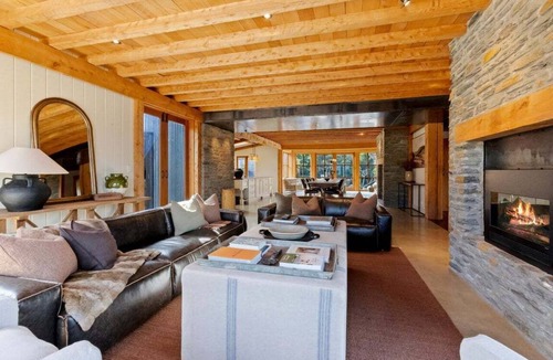 Queenstown House | Altitude Vista-Front row Seat to Queenstown's Finest Views