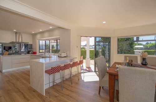 Pauanui House | Amalfi - Pauanui Holiday Home