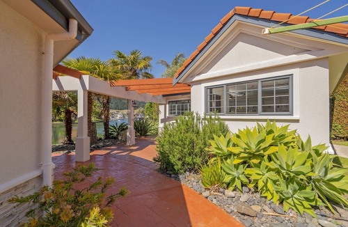 Pauanui House | Amalfi - Pauanui Holiday Home