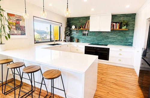 Manly House | Amazing Family Location with Sea Views