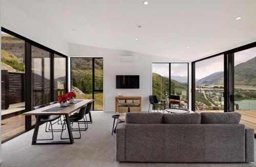 Frankton House | Angelo Kawarau Views