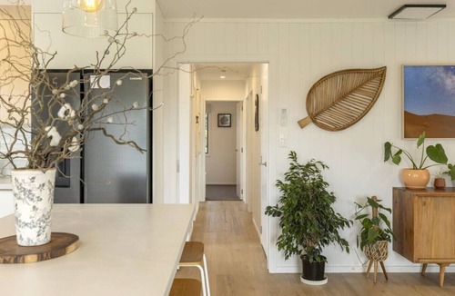 Taupo House | Arama Retreat - Private Hot Spa 2 mins from town