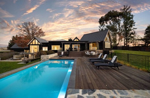 Arrowtown Villa | Aroha Homestead by MajorDomo | 6-Bedroom Rural Estate with Infinity Pool, Spa & Panoramic Millbrook, Lake Hayes & Remarkables Views