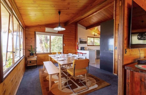 Kawaha Point House | Aroha - Lake Views, Spa Pool & Annexe, Sleeps 12
