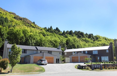 Arrowtown Apartment | Arrowfield Apartments