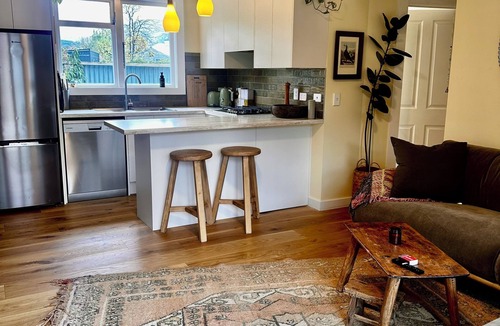 Arrowtown Cottage | Arrowtown Gem - Pet Friendly Arrowtown Cottage.