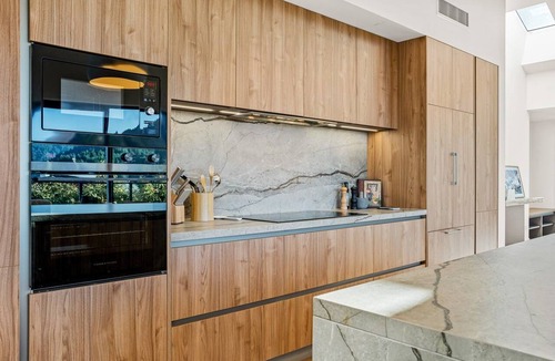Fernhill House | Aspen Ridge by MajorDomo | Fernhill Villa with Lake Views, Infrared Sauna, Spa Pool & Outdoor Fireplace