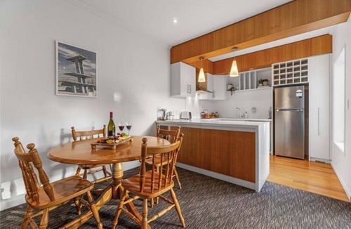 Hamilton East Apartment | At Home on Dawson - Hamilton