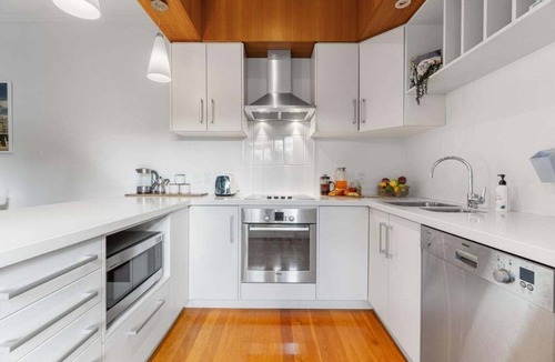 Hamilton East Apartment | At Home on Dawson - Hamilton