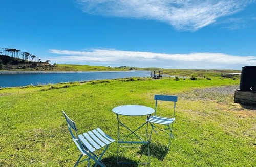 Te Kopuru House | Ataahua HighlandA little slice of Paradise- Off Grid retreat.