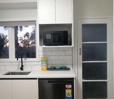 Takapuna Apartment | Auckland Takapuna 2B Unit & Netflix