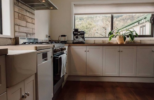 Reefton House | Aurum Retreat - Boutique Stay in Reefton's
