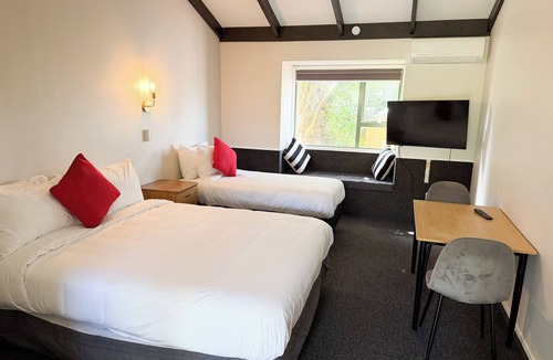 Petone Hotel | Avana Suites