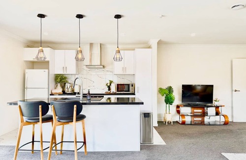Avonhead House | Avonhead family home with garden and parking in Christchurch