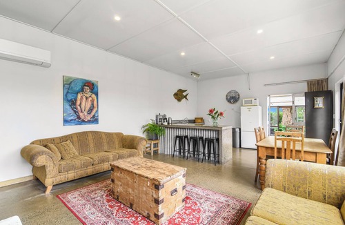 Dunedin House | Bach on the Beach- The Sheds
