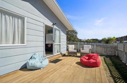Foxton Beach House | Bach to the Beach - Foxton Beach Holiday Home