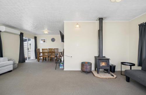 Foxton Beach House | Bach to the Beach - Foxton Beach Holiday Home