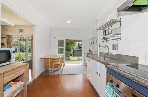 Rotoma House | Back of Beyond - Lake Rotoehu, Kayaks, Sleeps 6