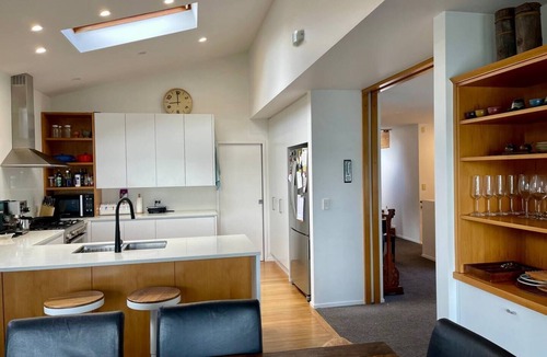 Bayswater House | Bayswater Waterfront Paradise by Bespoke Stays