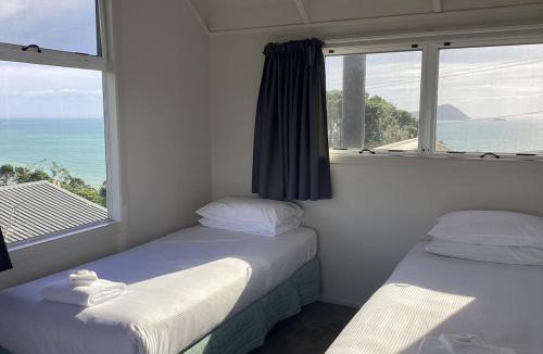 Coromandel House | Bayview Ridge - Wyuna Bay - 360 degree Views