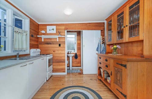 Whitianga Cottage | Beach Folly