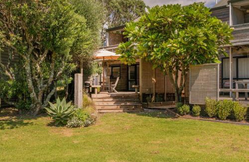 Pauanui House | Beach Road Beauty - Pauanui Holiday Home