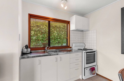 Mangawhai Heads House | Beachfront Marvel - Mangawhai Heads holiday unit
