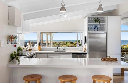 Mount Maunganui House | Beachfront Retreat