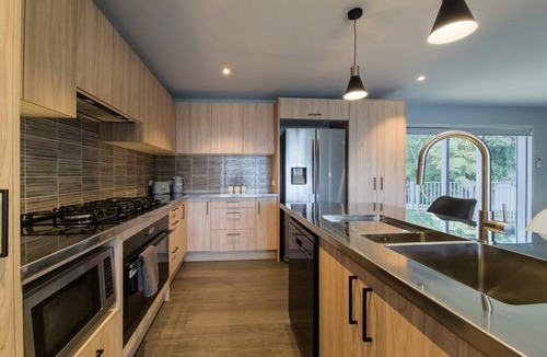 Napier House | Beachside Bliss - One Bedroom Apartment