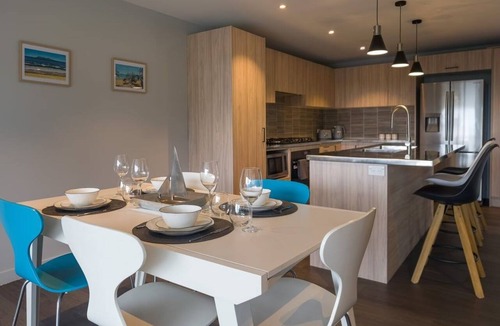 Napier House | Beachside Bliss - One Bedroom Apartment