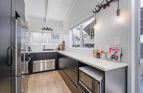 Whangamata House | Beachside on Hinemoa