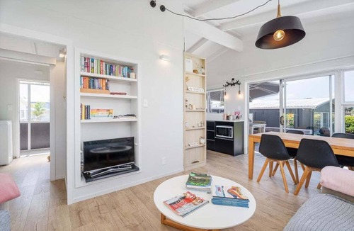 Whangamata House | Beachside on Hinemoa