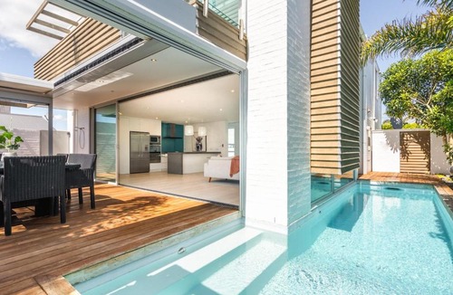 Papamoa Beach House | Beachside Retreat with Private Pool