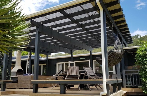 Hahei Cottage | Beachy Bliss - Hahei Holiday Home