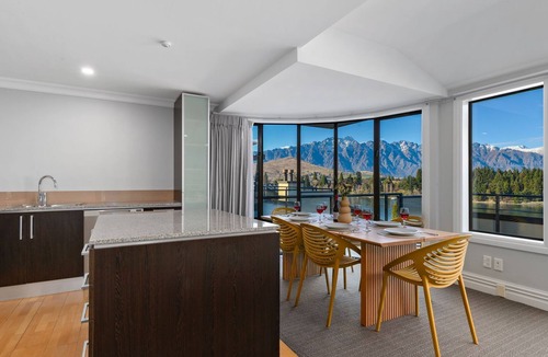 Queenstown Apartment | Beacon Penthouse 1006 - 4 Bed