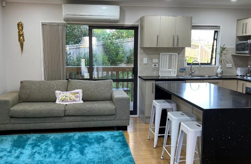 Manurewa Apartment | Beautiful 2 Bedroom Home