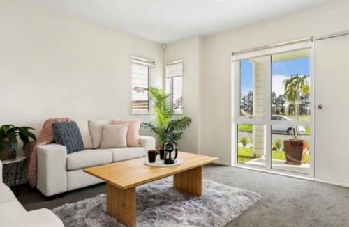 Takanini Apartment | Beautiful property, One Bedroom Apartment