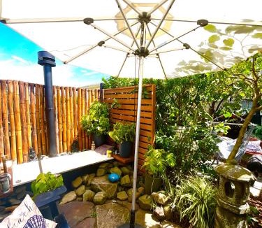Tirohanga Bed & Breakfast | Bed And Breakfast at Tirohanga Beach