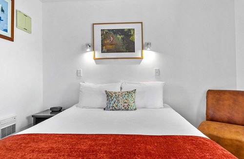 Ohinemutu Hotel | Bella Vista Motel Rotorua