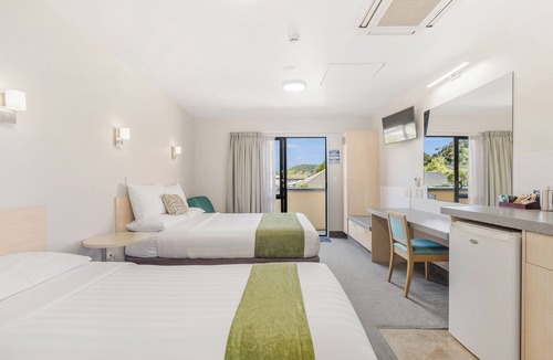 Woodhill Hotel | Bella Vista Motel Whangarei